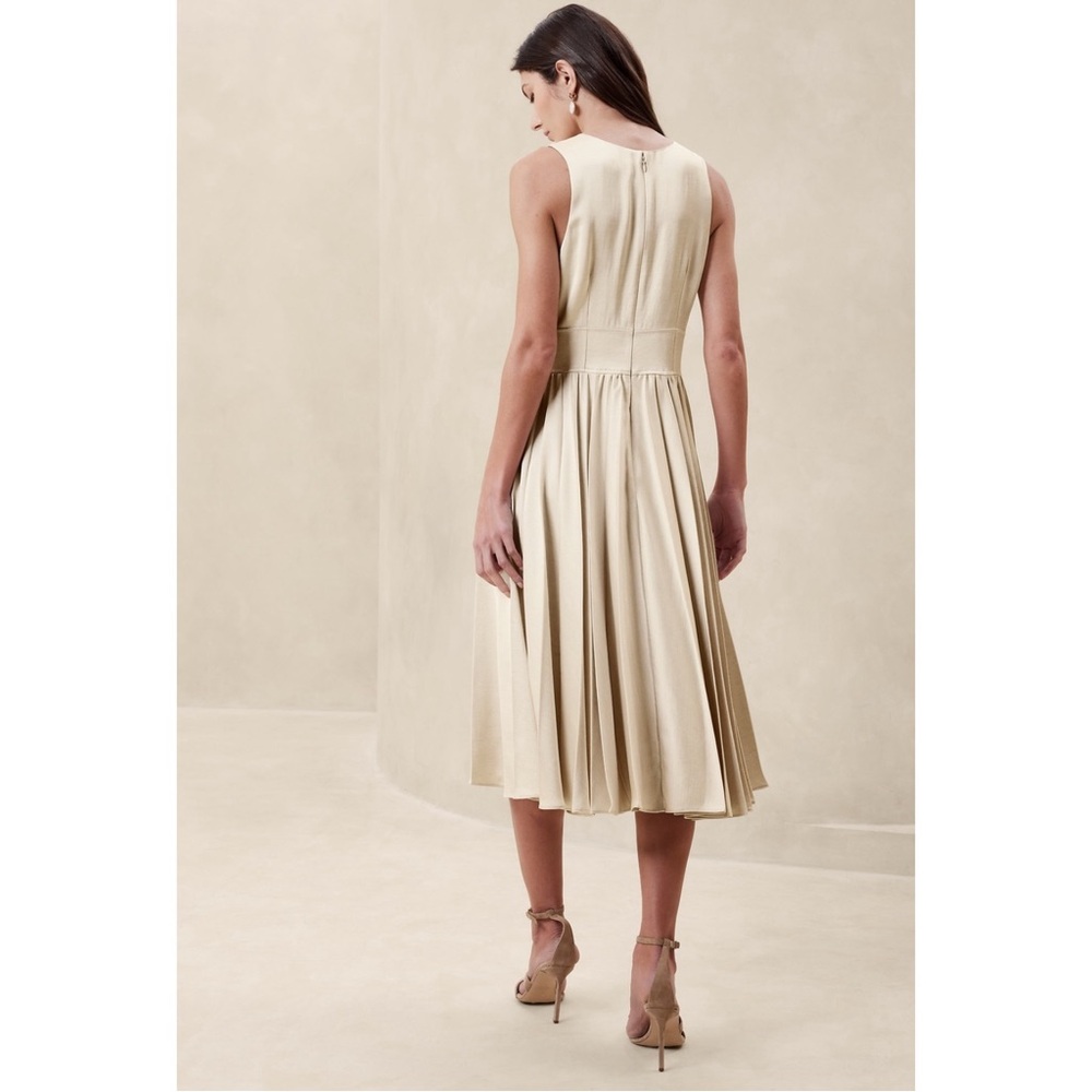 Banana Republic Ness Pleated Satin Midi Dress Size 4 Cream - Picture 3 of 14